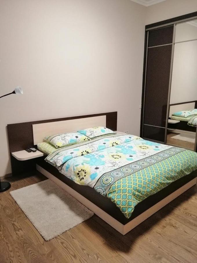 2 Bedrooms Apartment 150M From Opera House Lviv Ngoại thất bức ảnh